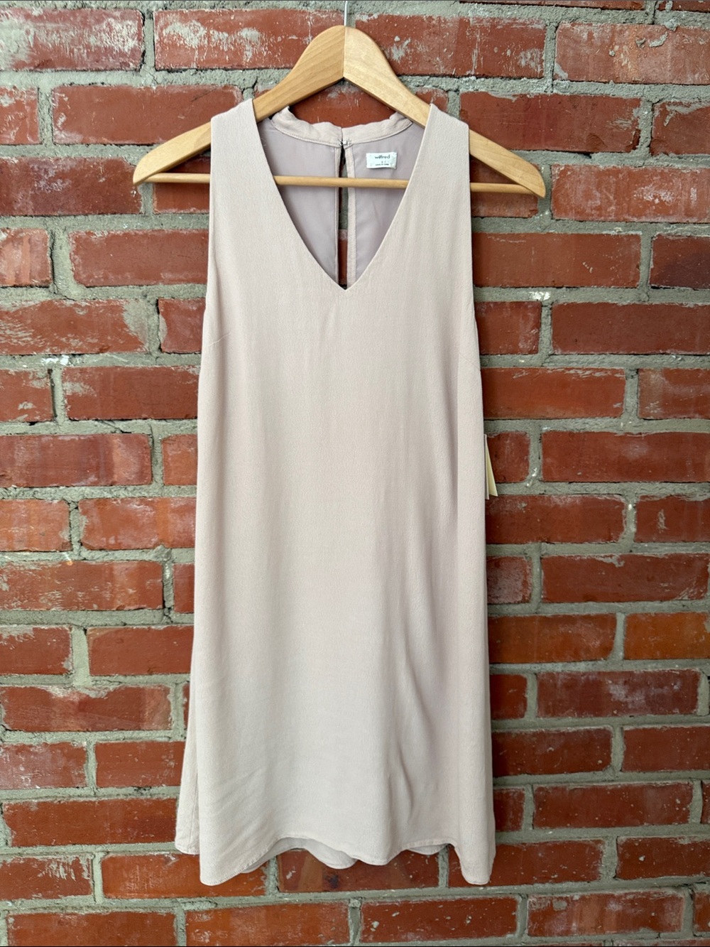 Wilfred Soft Blush Sleeveless V-Neck Dress